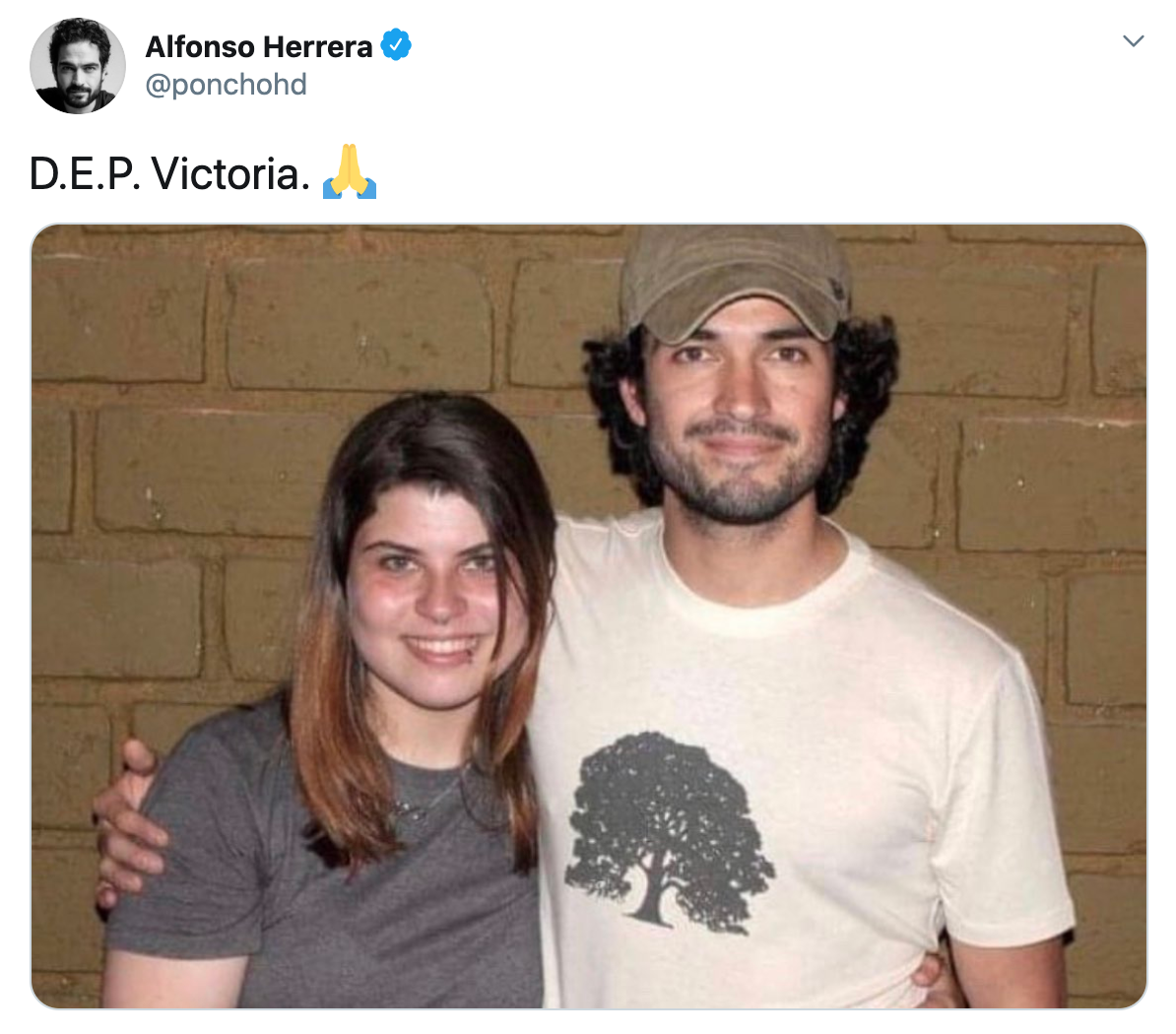 Integrantes de RBD lamentan la muerte de su fan Victoria