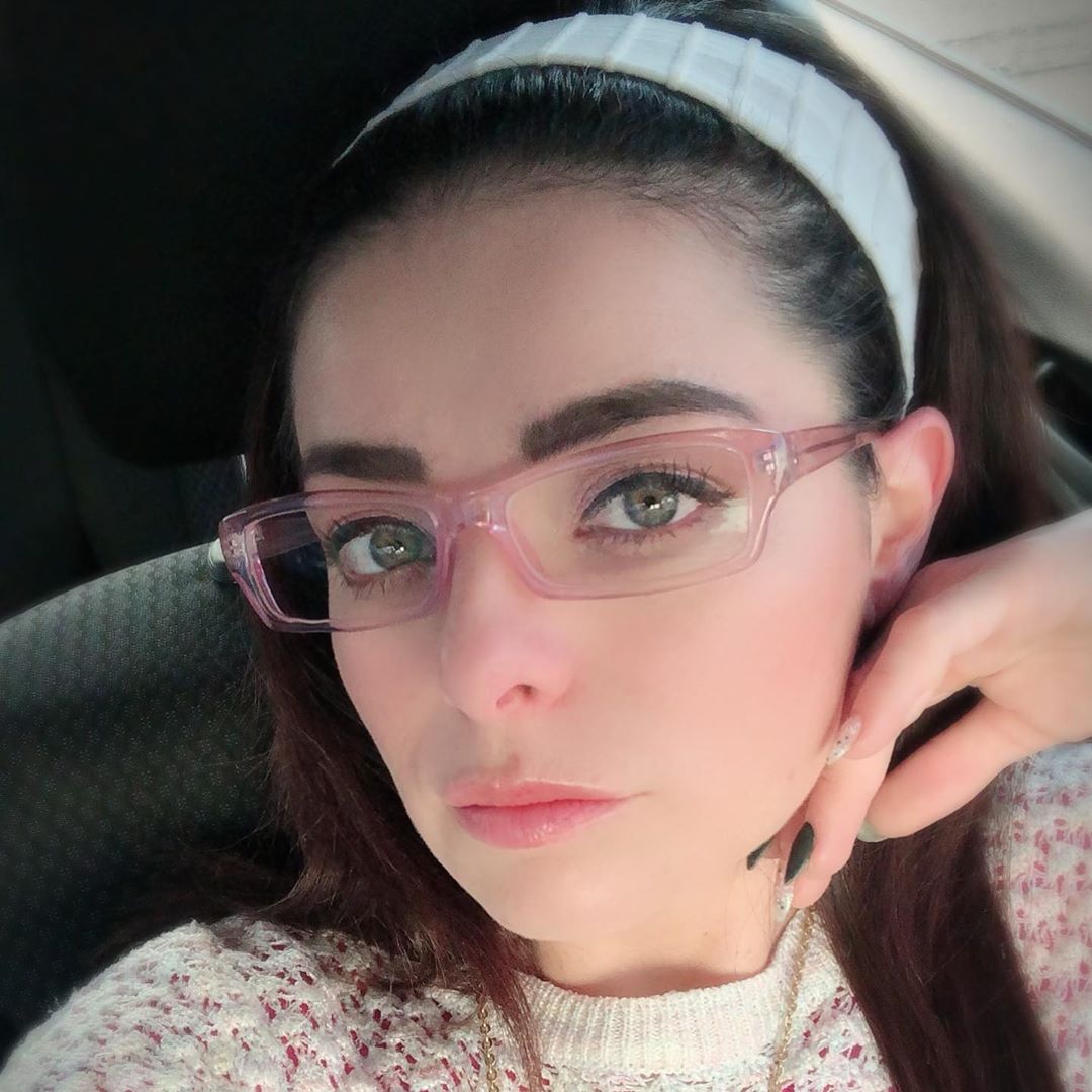 Violeta Isfel sube foto sin calzones a Instagram y es viral
