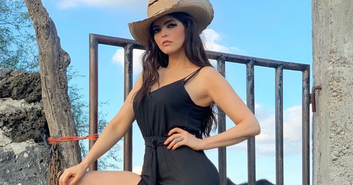 Ana Bárbara muestra su orgullo mexicano con increíble traje de charro