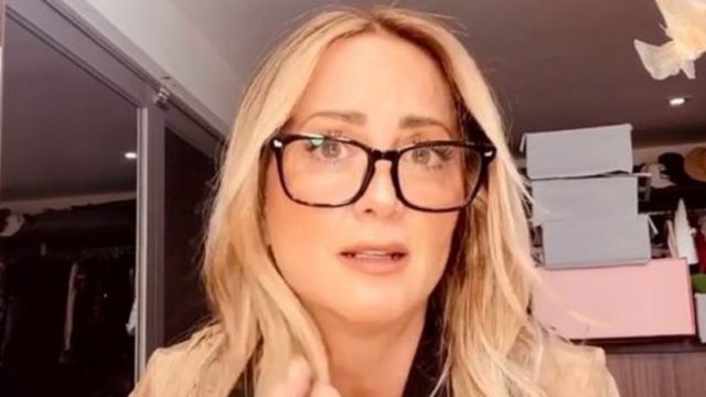 Andrea Legarreta habla tras aparecer en una estética a días de haber superado el coronavirus