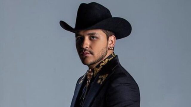 Christian Nodal sacÃ³ nuevas canciones
