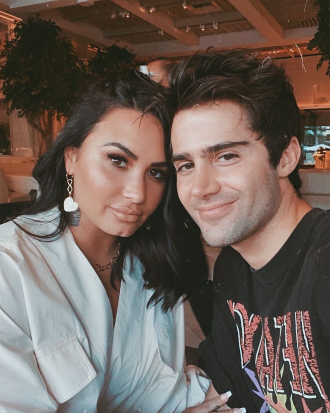 Demi Lovato Max Ehrich