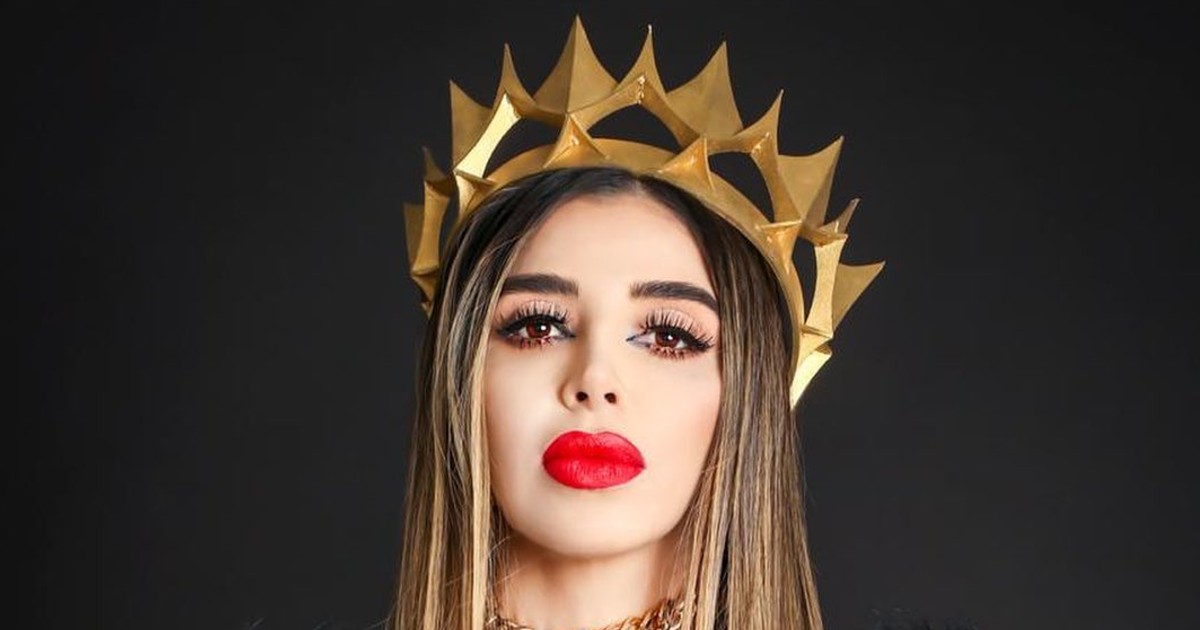 Emma Coronel muestra leggins en Instagram