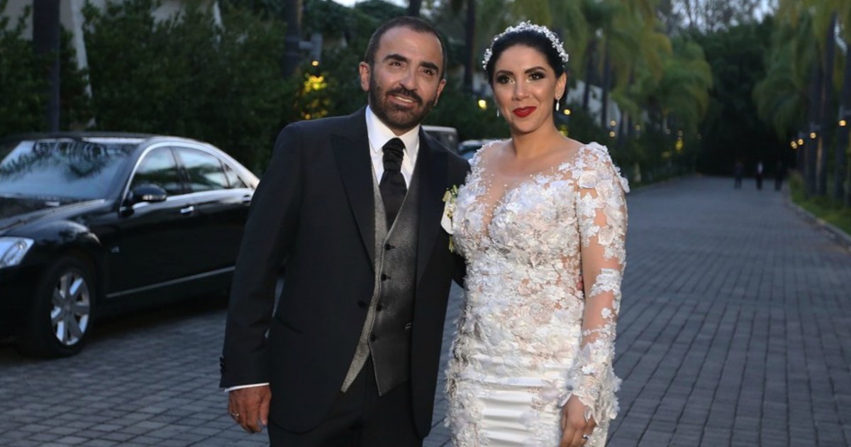 Vicente Fernández Jr junto a su ahora exesposa, Karina Ortegón