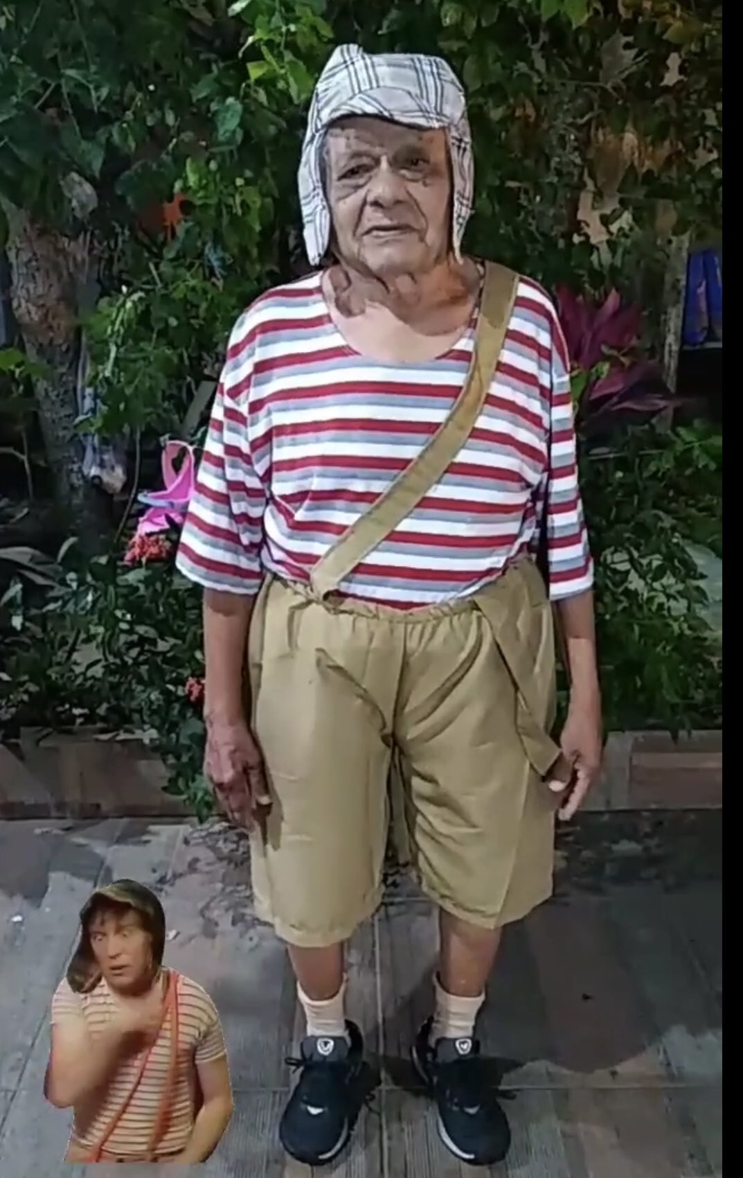 Abuelo organiza su propia fiesta con temática de 'El chavo del 8'