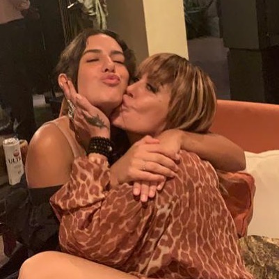 Alejandra Guzmán presume a su sobrina en lugar de su hija y la destrozan