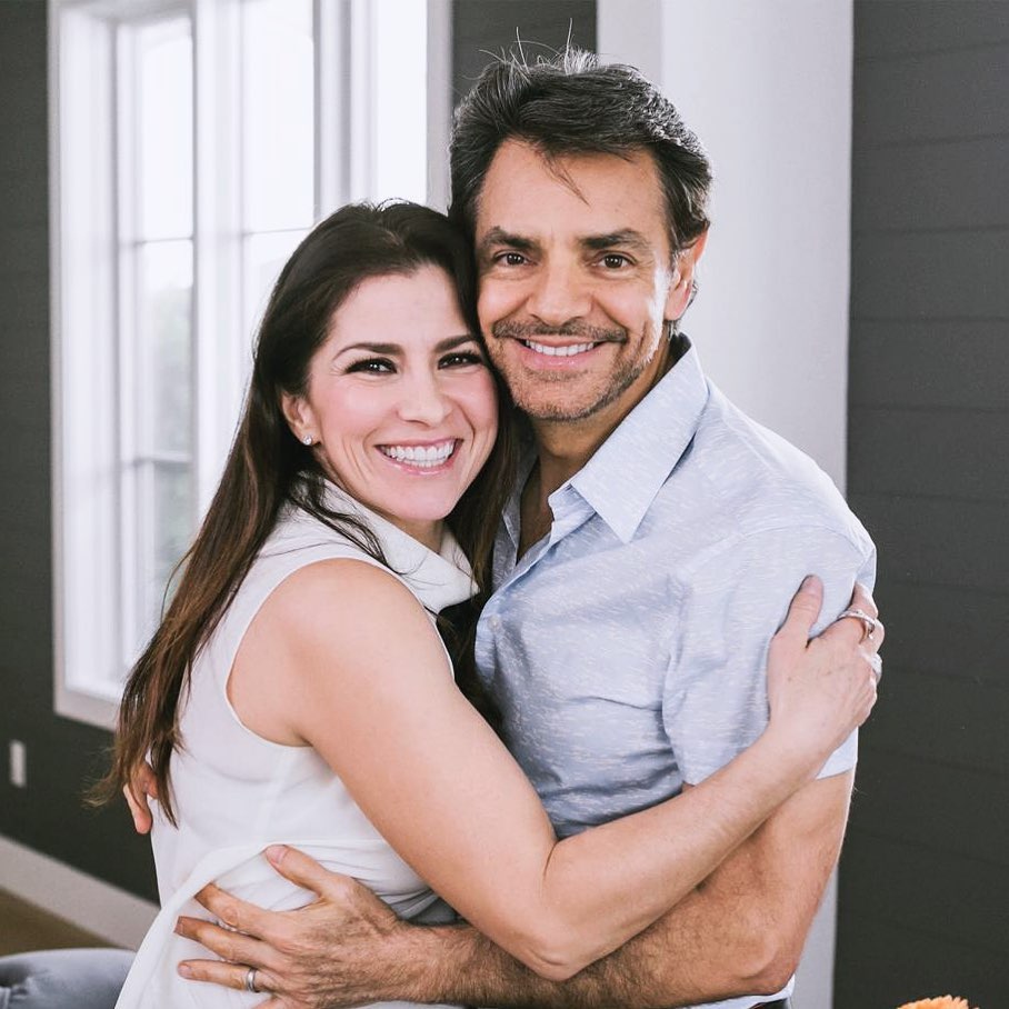 Captan a Eugenio Derbez y Alessandra Rosaldo peleando en el supermercado
