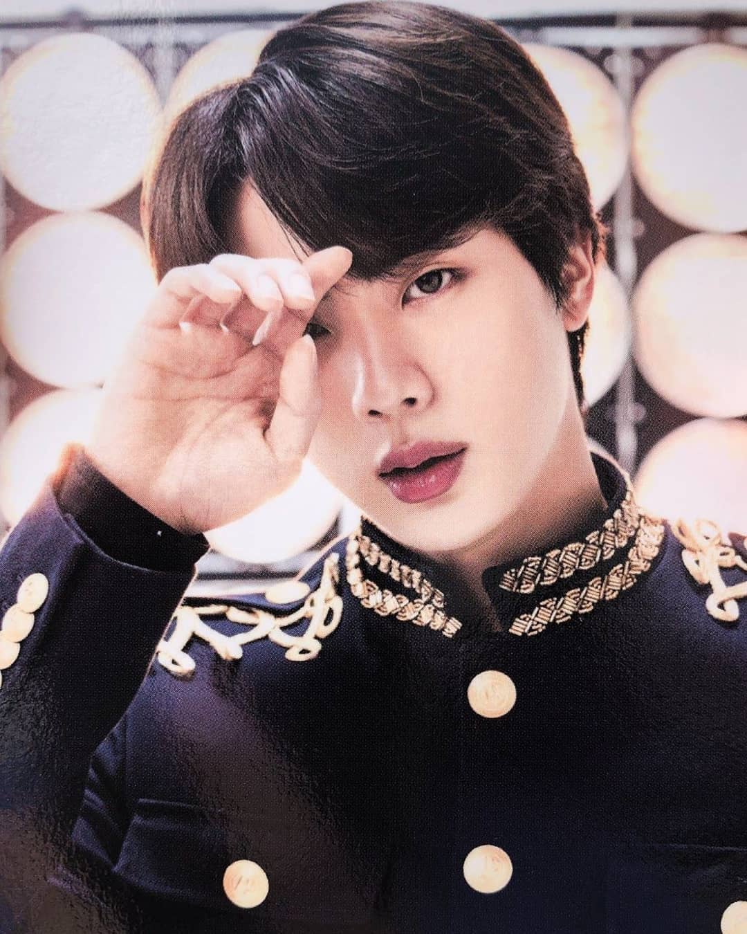 Jin se va de BTS y revelan fecha para entrar su servicio militar
