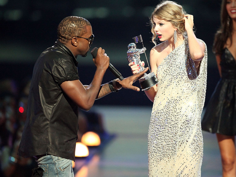 Kanye West inició pelea con Taylor Swift porque Dios lo mandó, asegura