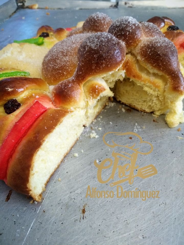 Roscamuerta: fusionan la rosca de reyes y el pan de muerto para más placer