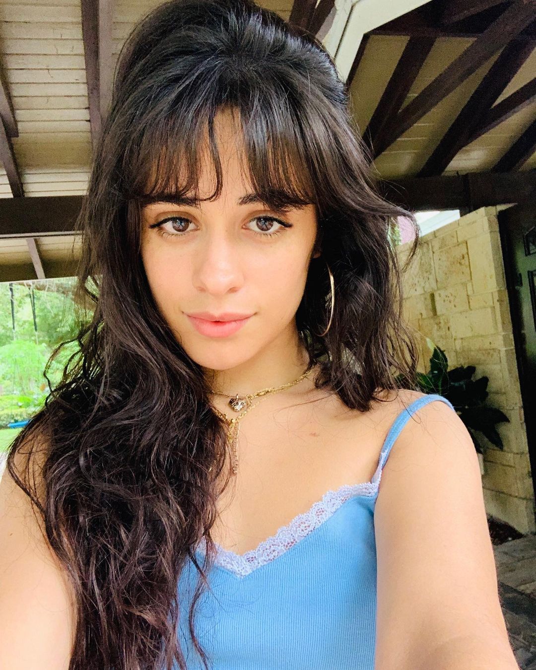 Camila Cabello baila La Bomba