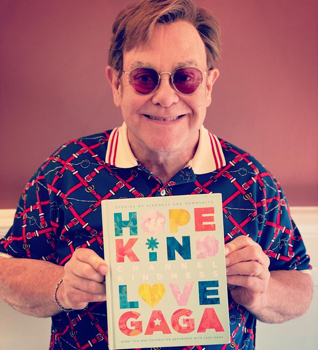 Elton John y Gorillaz colaboran