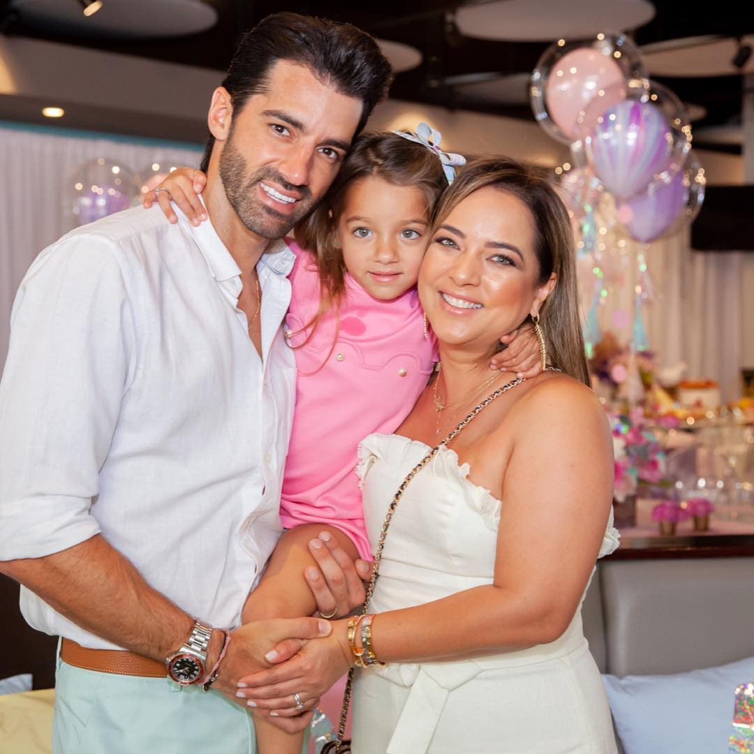 Adamari López familia
