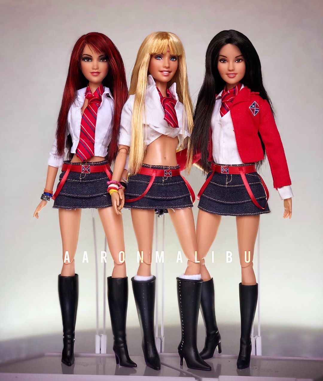 Artista transforma Barbies en personajes de telenovelas