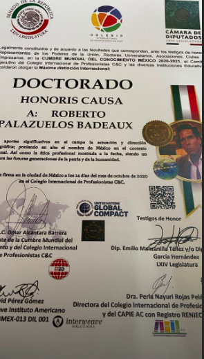  Roberto Palazuelos presume en redes sociales su Doctorado Honoris Causa