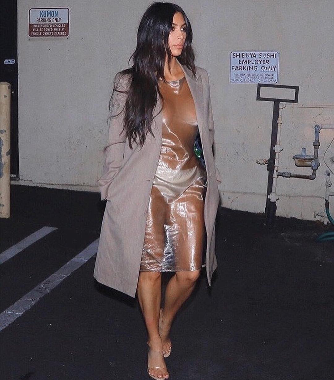 Kim Kardashian Vestido transparente