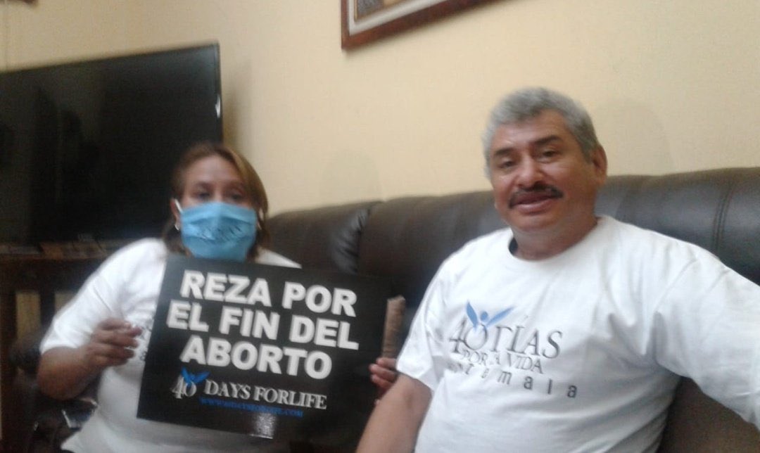 Critican a "El Lobo Vásquez" por salir en promoción provida