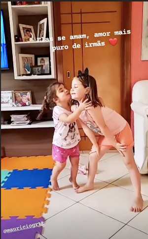 Las niñas del video viral del pastel Maria Eduarda y Maria Antonia