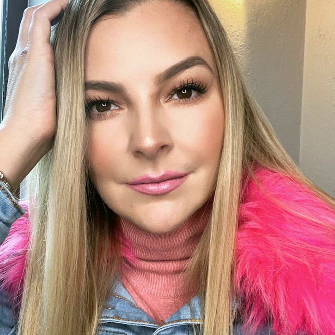 Marjorie de Sousa estrena novio