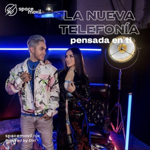 Kim Loaiza y Juan de Dios Pantoja en Space Móvil