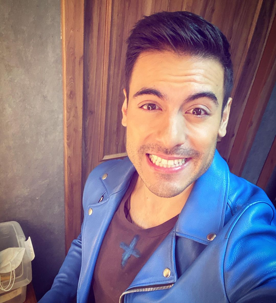 Carlos Rivera y Maluma anuncian canción juntos con mariachi