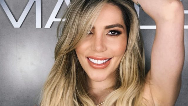 Frida Sofía presume en fotos su abdomen marcado