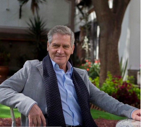 Despiden a Leonardo Daniel para que se recupere del Covid-19