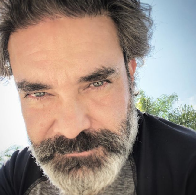 Mauricio Islas fue víctima de bullying por tener ojos de color