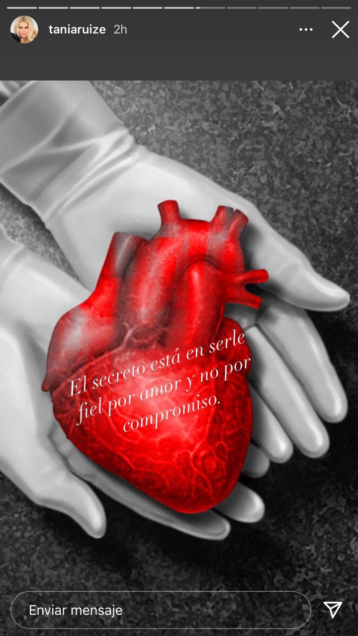 Tania Ruiz publica foto de un corazón en sus historias de Instagram