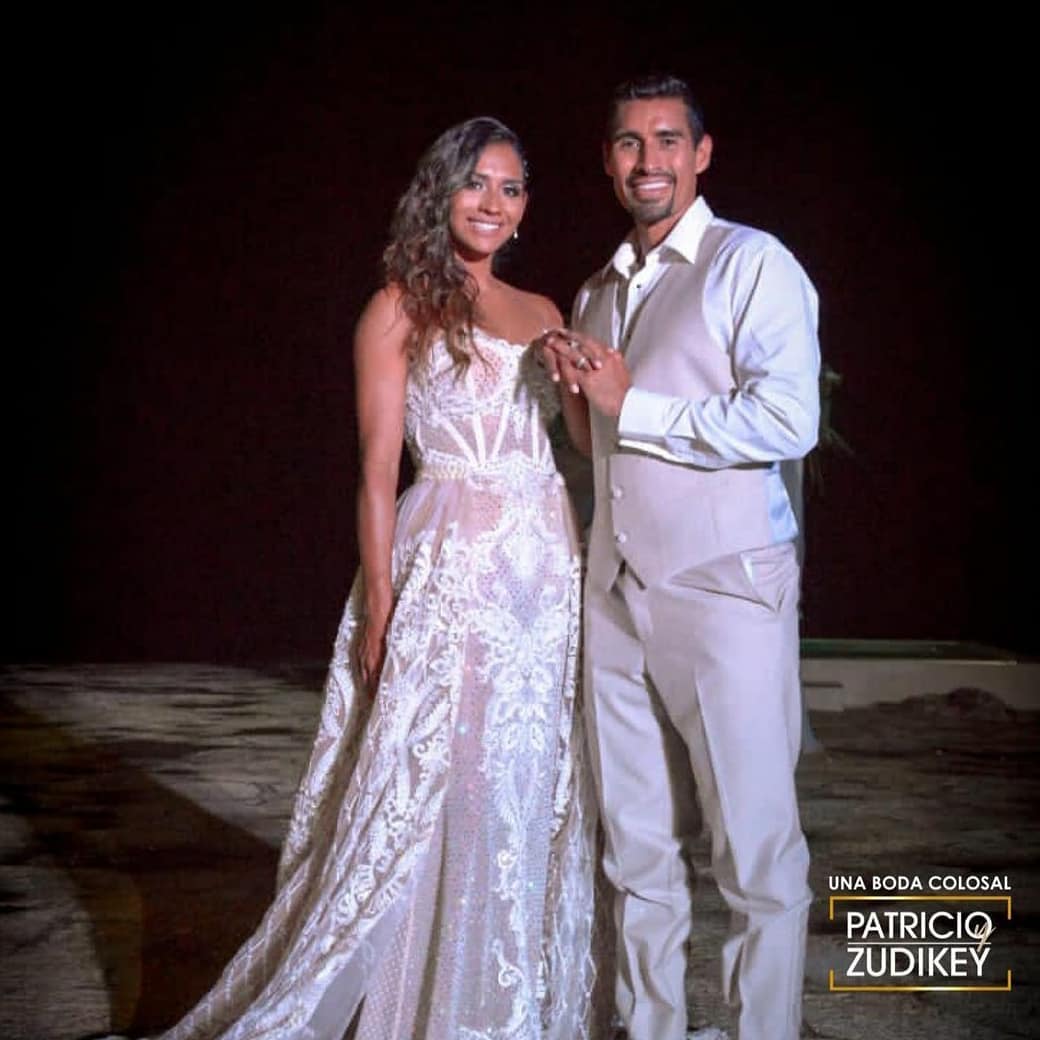 Pato Araujo y Zudikey boda en Exatlón