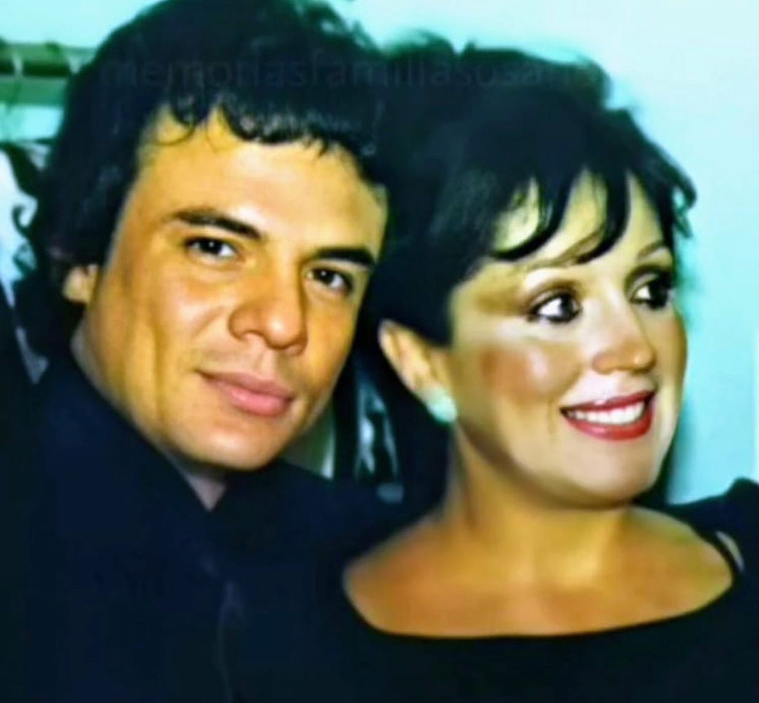 Foto José Jose y Anel felices