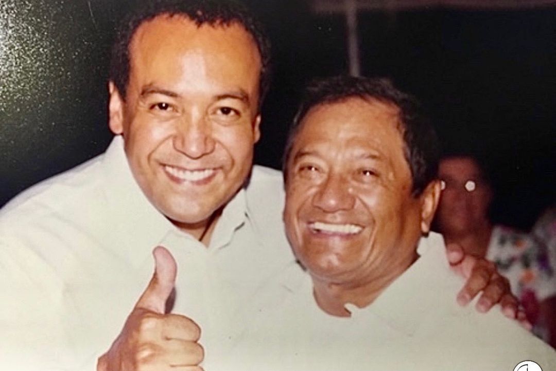 Foto Armando Manzanero Carlos Cuevas