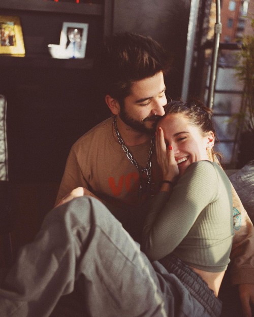 Foto Evaluna y Camilo felices en instagram
