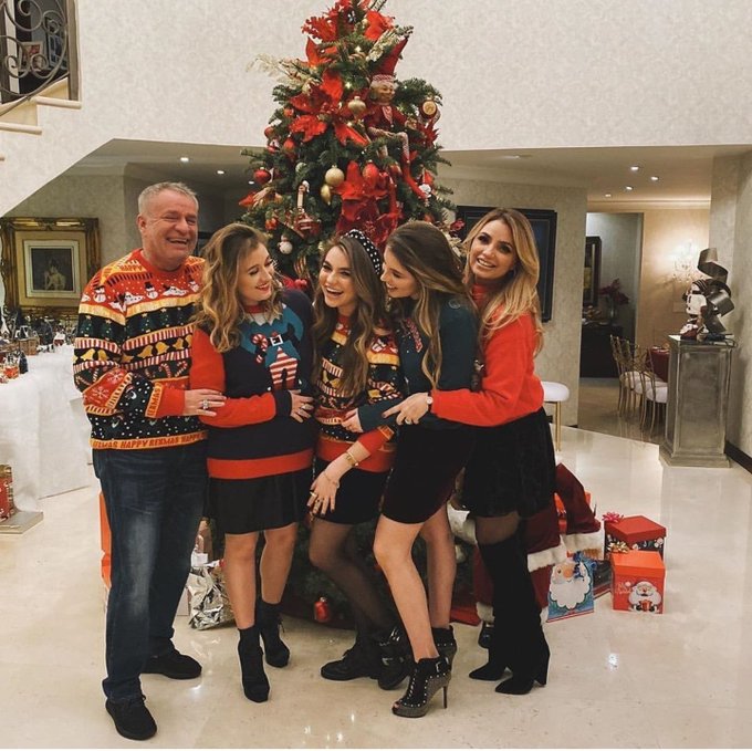Angélica Rivera y José Alberto Castro en navidad