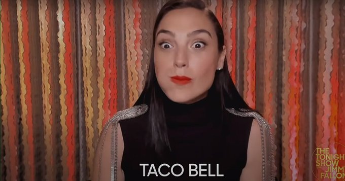 Gal Gador con Jimmy Fallon