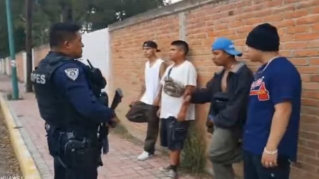 JÃ³venes de tlaxcala maravillan a policÃ­a tras rapear