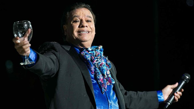 Juan Gabriel tomado y en concierto
