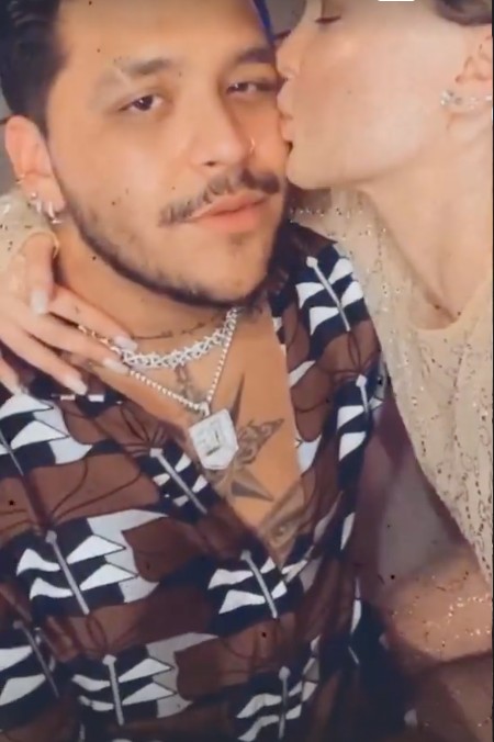 Nodal y Belinda en su primera navidad