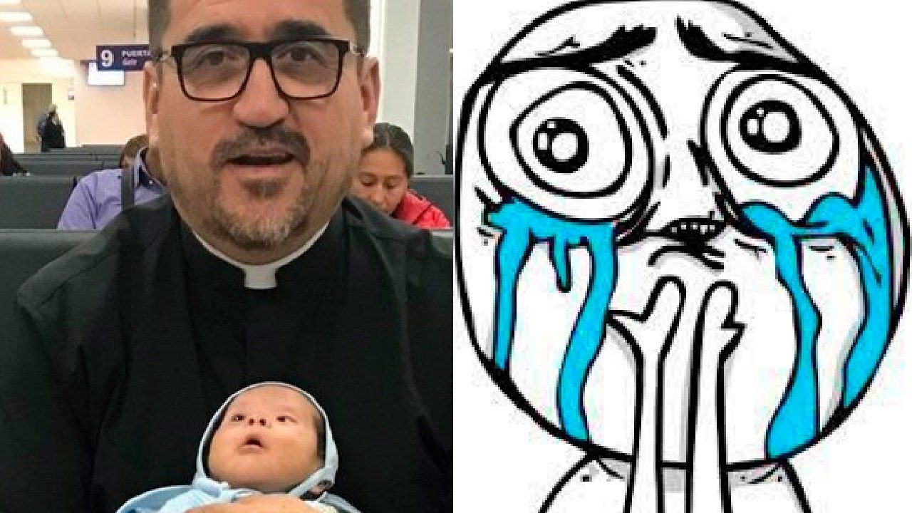 meme emocionado por Sacerdote con su bebé con síndrome de down