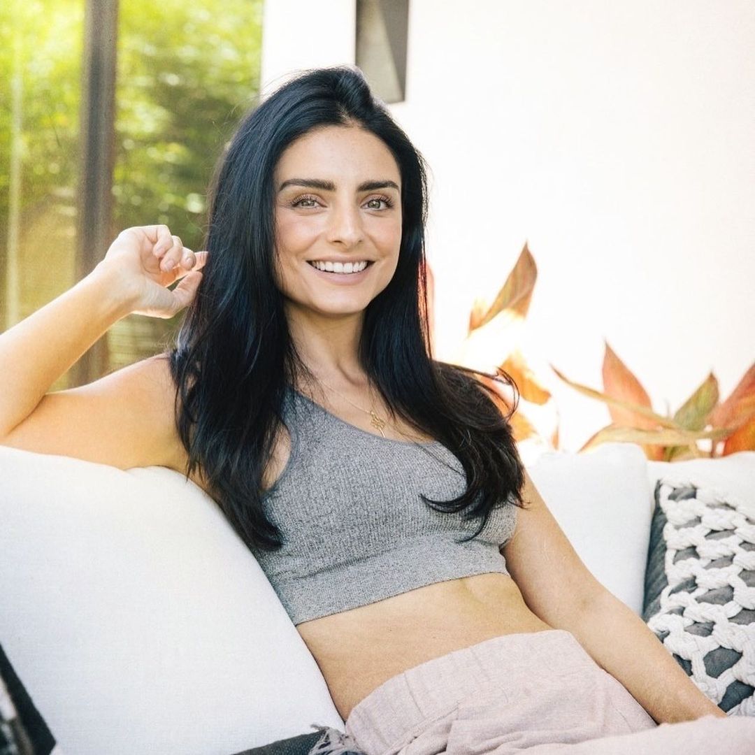 Aislinn Derbez