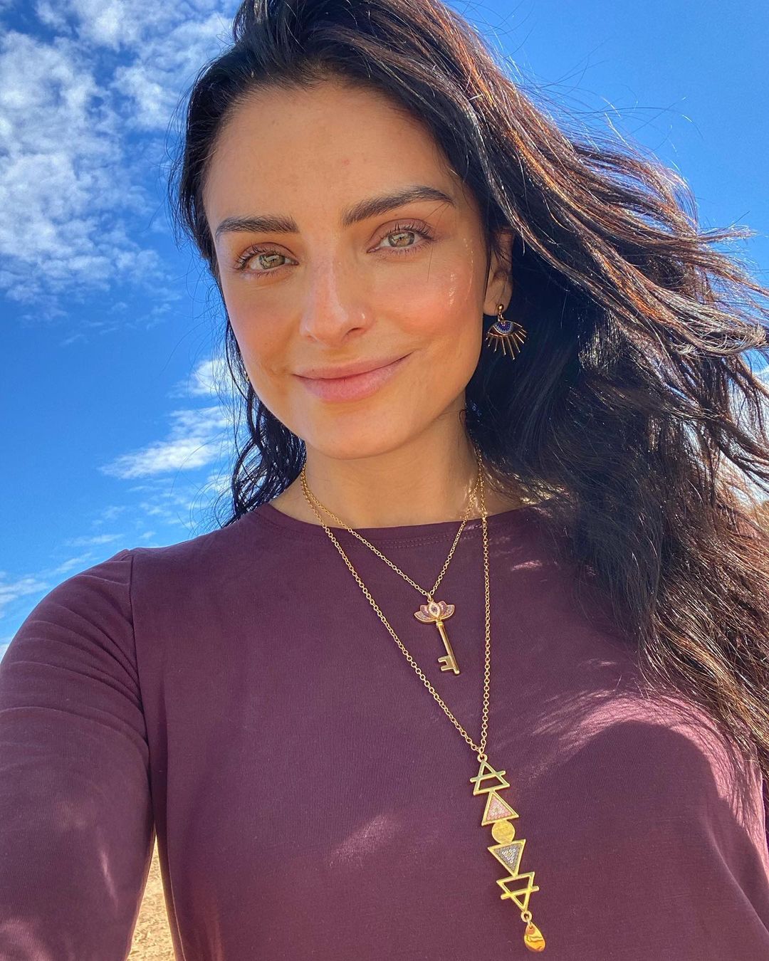 Aislinn Derbez realiza pruebas de Covid-19 a su equipo