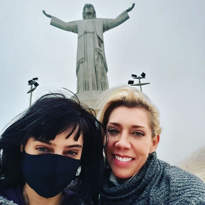 Cynthia Klitbo con su hija Elisa