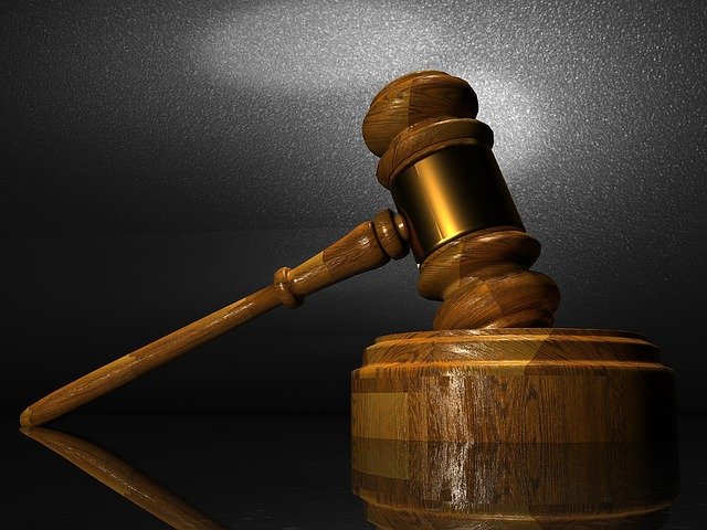 Demanda a su novio por no quererse casar tras 8 años de relación