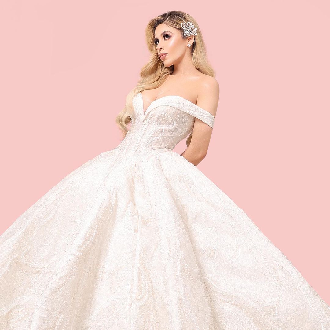 Esposa del Chapo vestida de novia