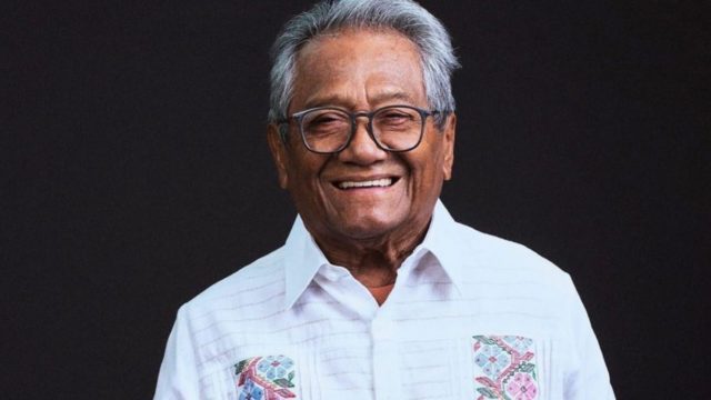 Armando Manzanero feliz