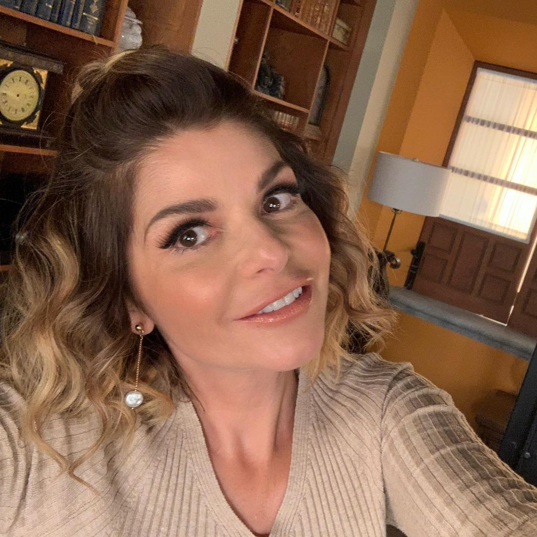 Itatí Cantoral anuncia que lanzará nuevo disco