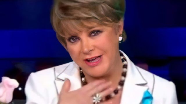 ¿Quién es Phil Barrera, el hombre que le sacó un gargajo a Lolita Ayala?