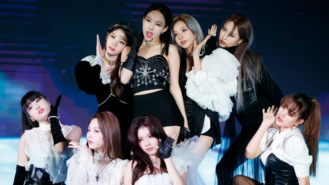 TWICE estrena "Cry For Me" en vivo desde los MAMA 2020