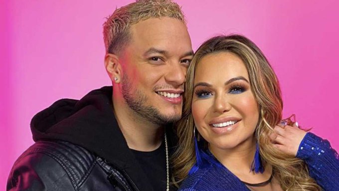 La Chiquis Rivera con su esposo