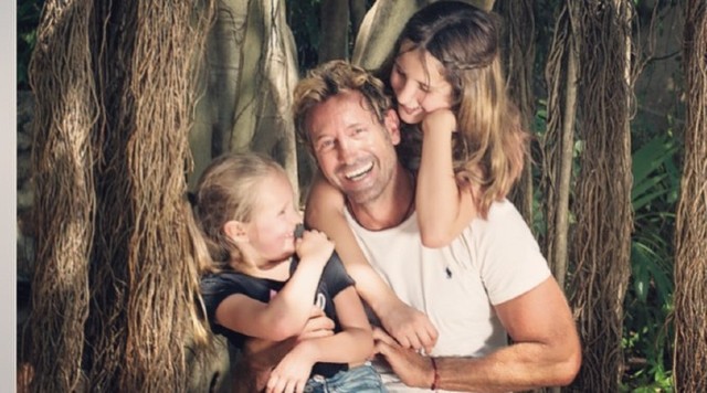 Foto Gabriel Soto y sus hijas